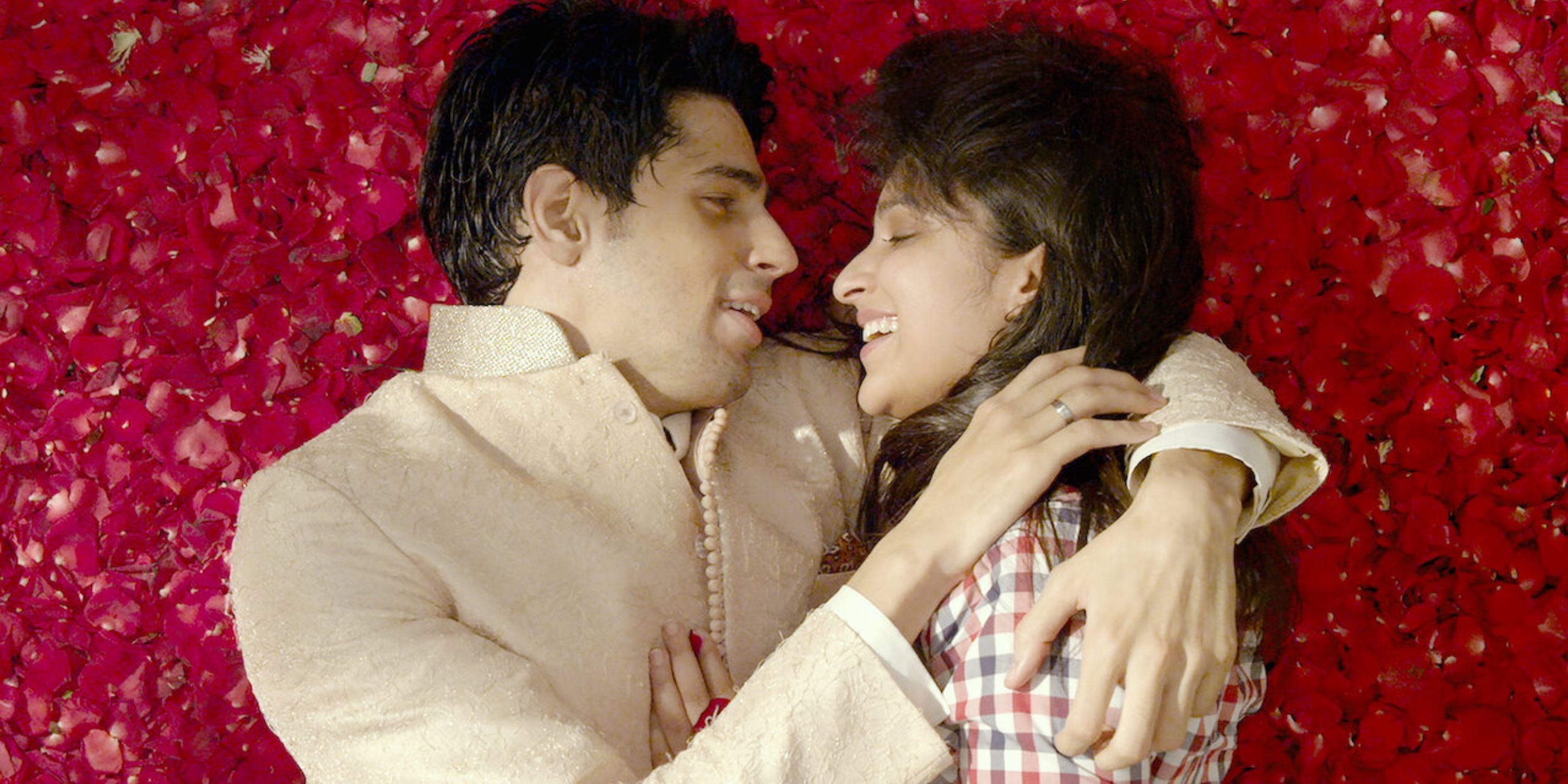 Nikhil and his fiance's siter in love_Hasee Toh Phasee