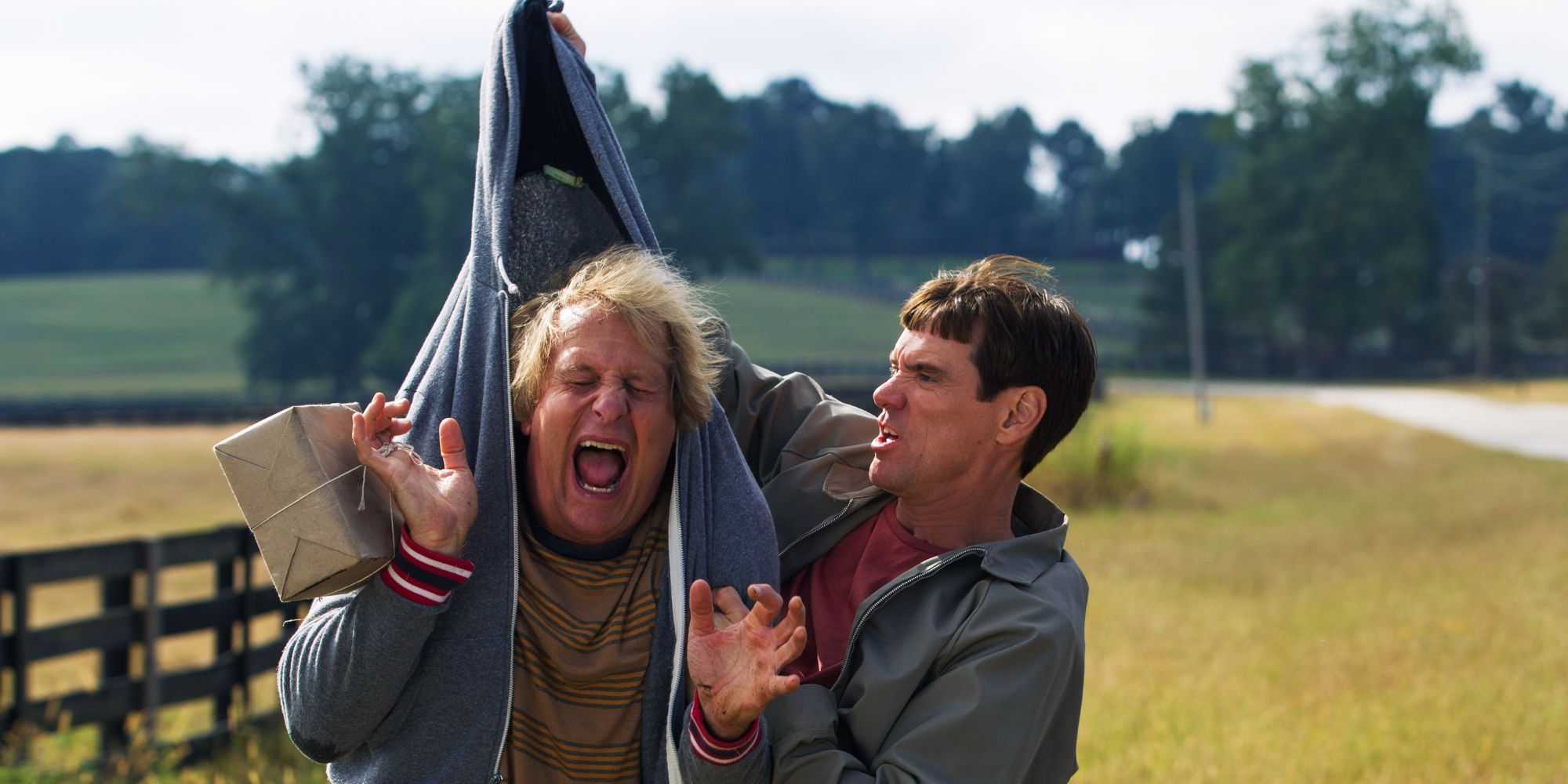 Lloyd tugging on Harry's coat in Dumb and Dumber To 
