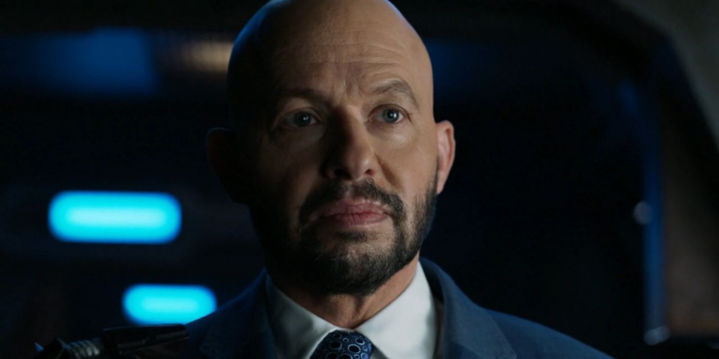 Jon Cryer as Lex Luthor looking intently in Supergirl