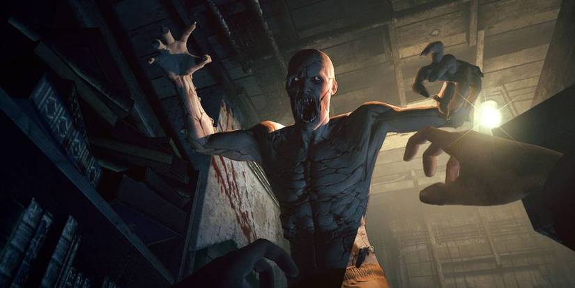 A variant in 'Outlast' attacking someone