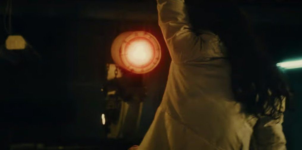 A still of the Radiation Therapy Trap from Saw X