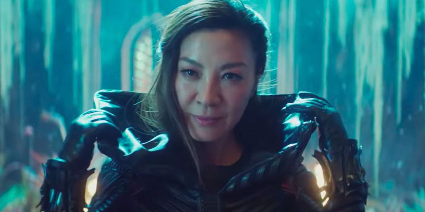 Michelle Yeoh as Phillipa Georgiou in Star Trek Discovery lowering a black hood and smirking.