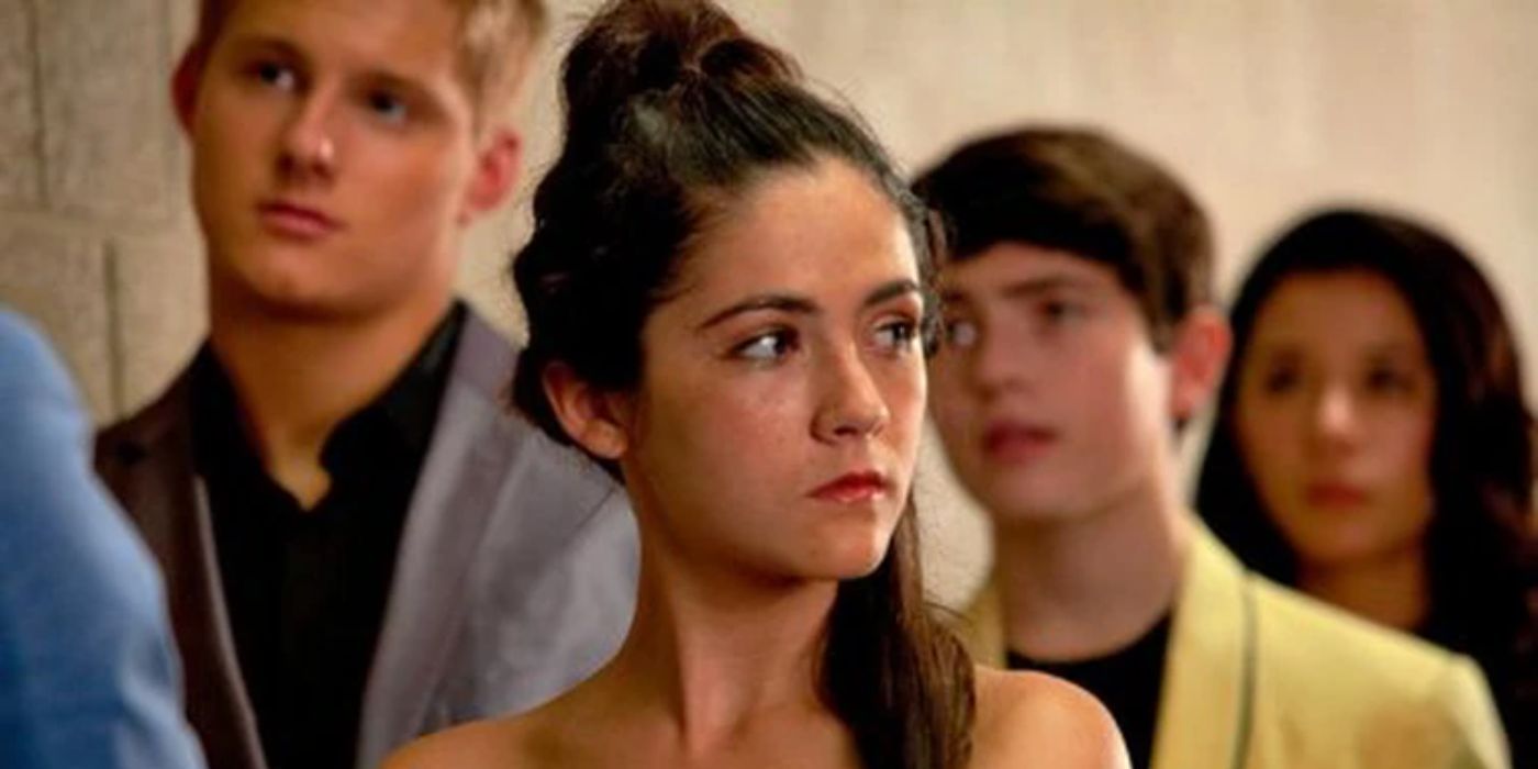 Isabelle Fhurman as Clove in The Hunger Games