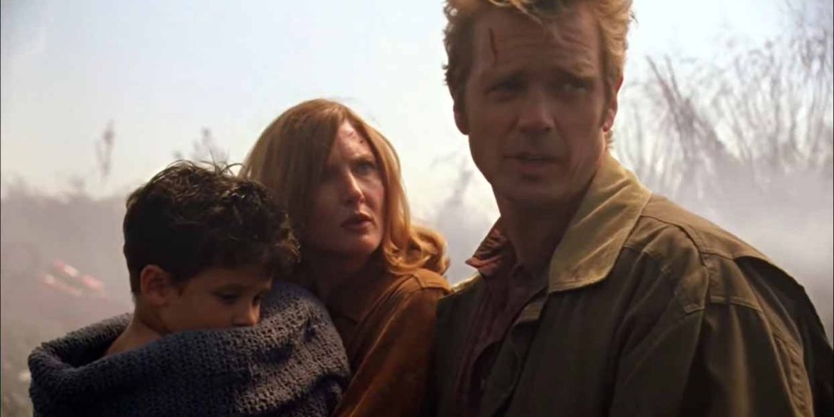 Jonathan and Martha Kent with young Clark in Smallville