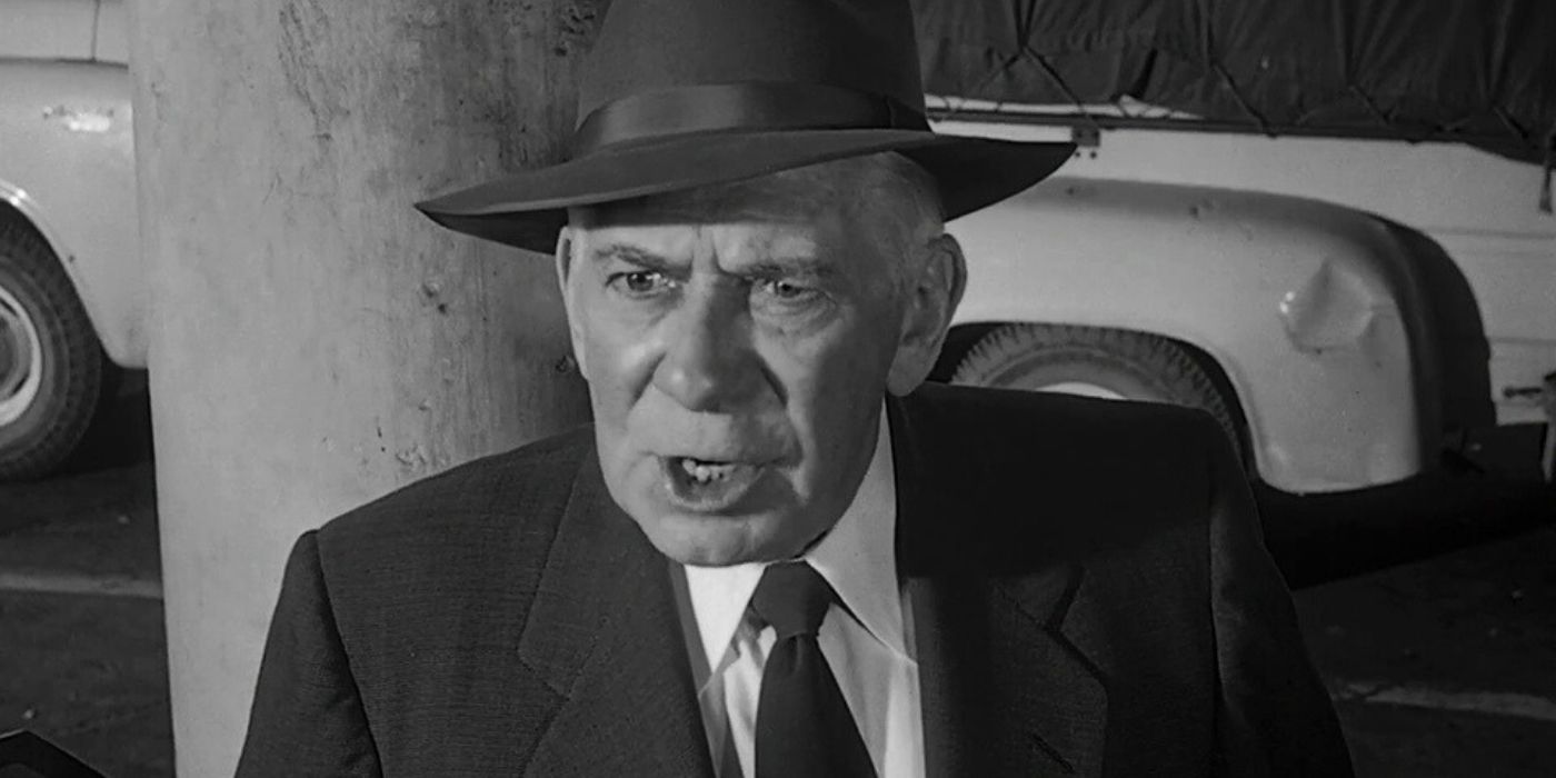 Ray Collins sternly speaking in Touch of Evil (1958)