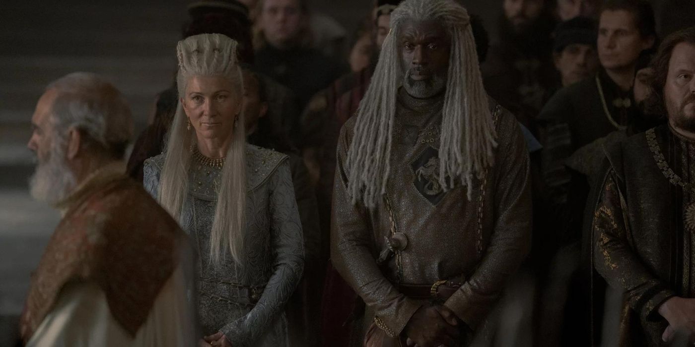 Lord Corlys (Steve Toussaint) and Princess Rhaenys (Eve Best) in HBO's 'House of the Dragon'