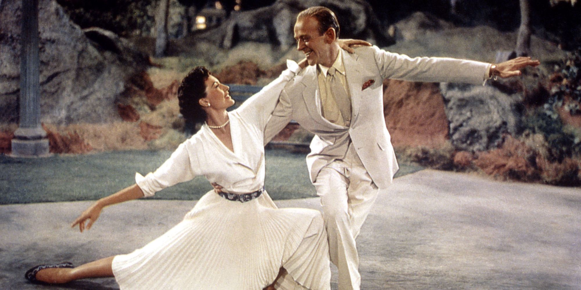 Fred Astaire and Cyd Charisse as Tony and Gabrielle dancing in The Band Wagon