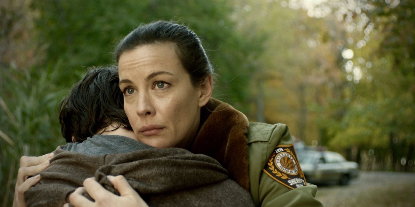 Liv Tyler as Sheriff Ellen hugging in Wildling