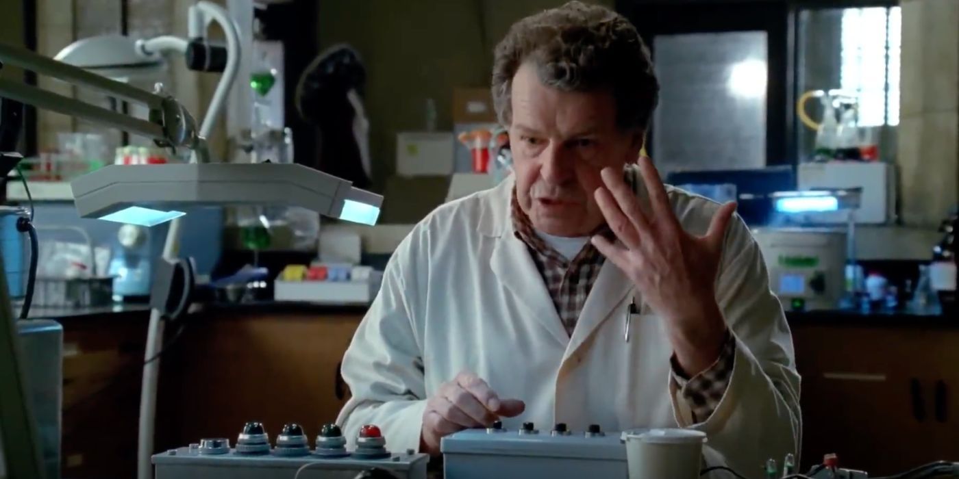 Dr. Walter Bishop (John Noble) and the Christmas-themed lights.