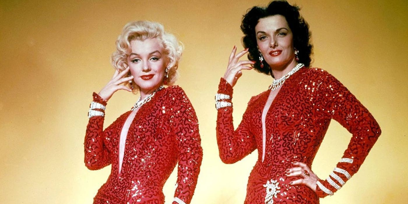 Marilyn Monroe and Jane Russell posing in a poster for Gentlemen Prefer Blondes
