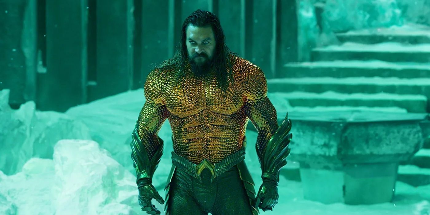 Jason Momoa as Arthur Curry/Aquaman in his yellow and green suit in Aquaman and the Lost Kingdom