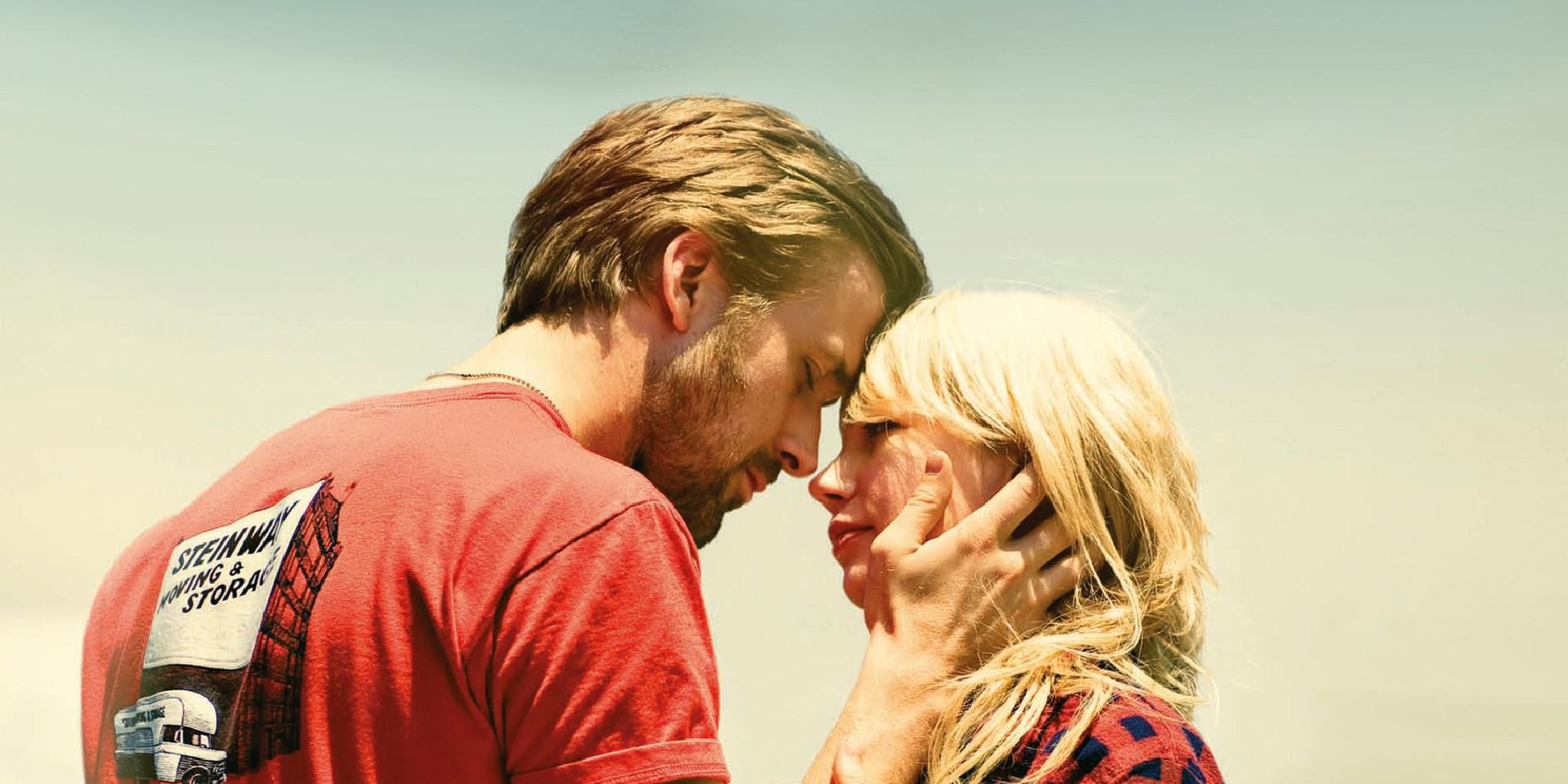 Dean and Cindy about to kiss in Blue Valentine