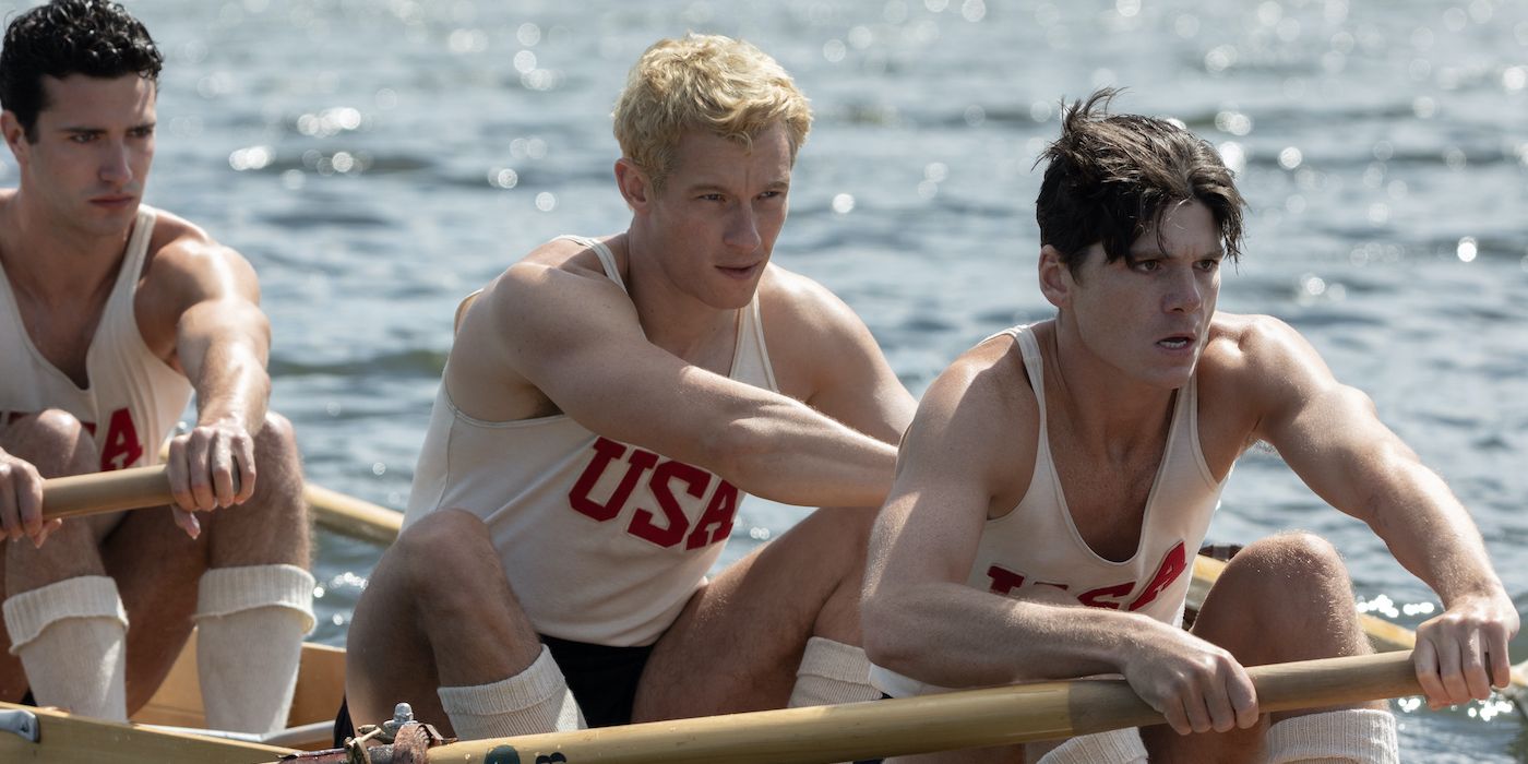 Callum Turner as Joe Rantz and Jack Mulhern as Don Hume rowing in The Boys in the Boat. 
