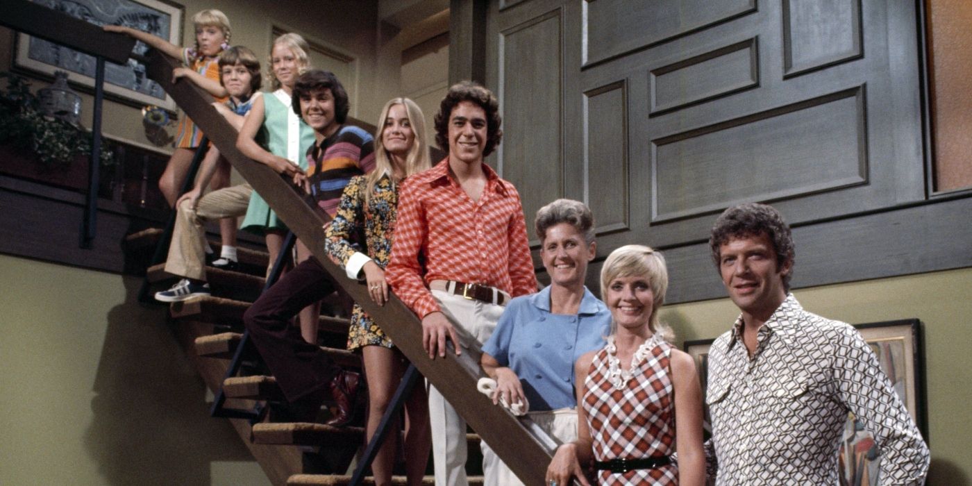 Robert Reed, Florence Henderson, Muareen McCormick, Eve Plumb, Susan Olsen, Barry Williams, Christopher Knight, Mike Lookinland, Ann B. Davis in The Brady Bunch