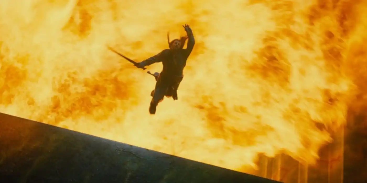 Thorin avoids a fire blast from Smaug