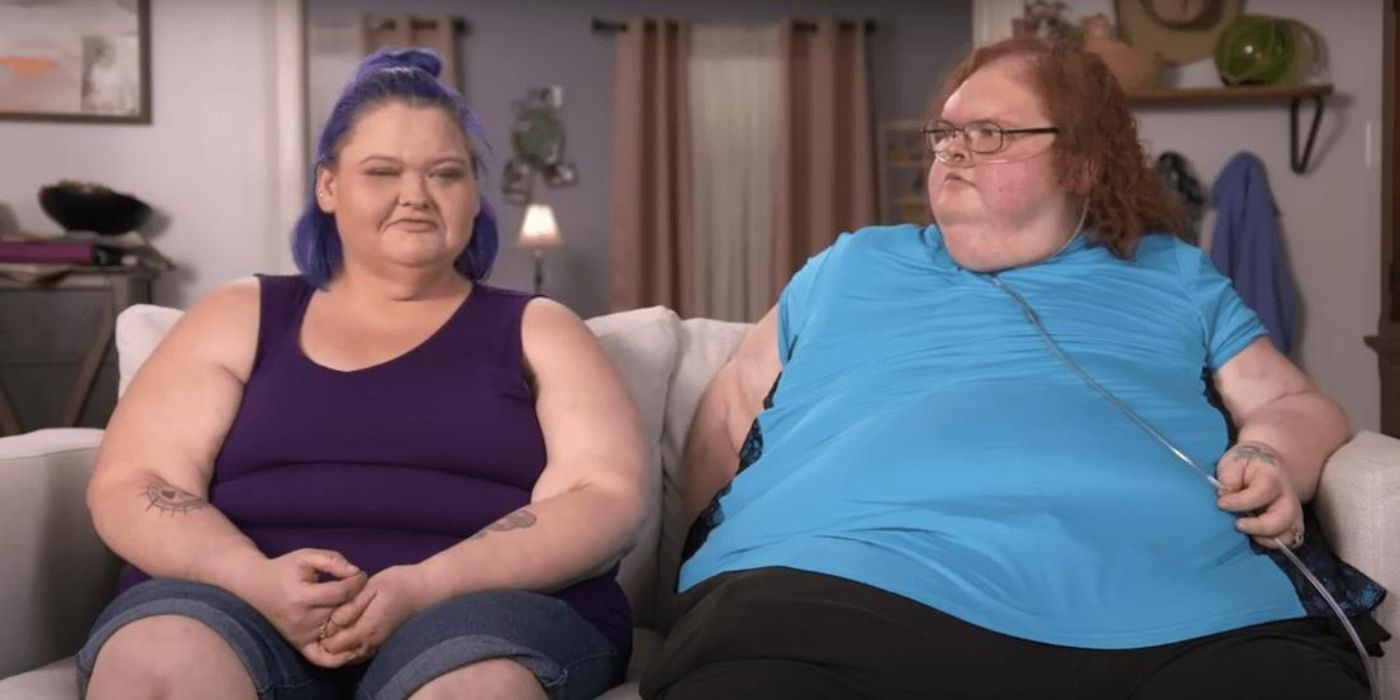 Amy and Tammy Slaton sit side by side on '1000-lb Sisters'