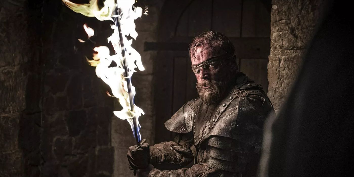 Beric Dondarrion con una espada de fuego en Juego de Tronos