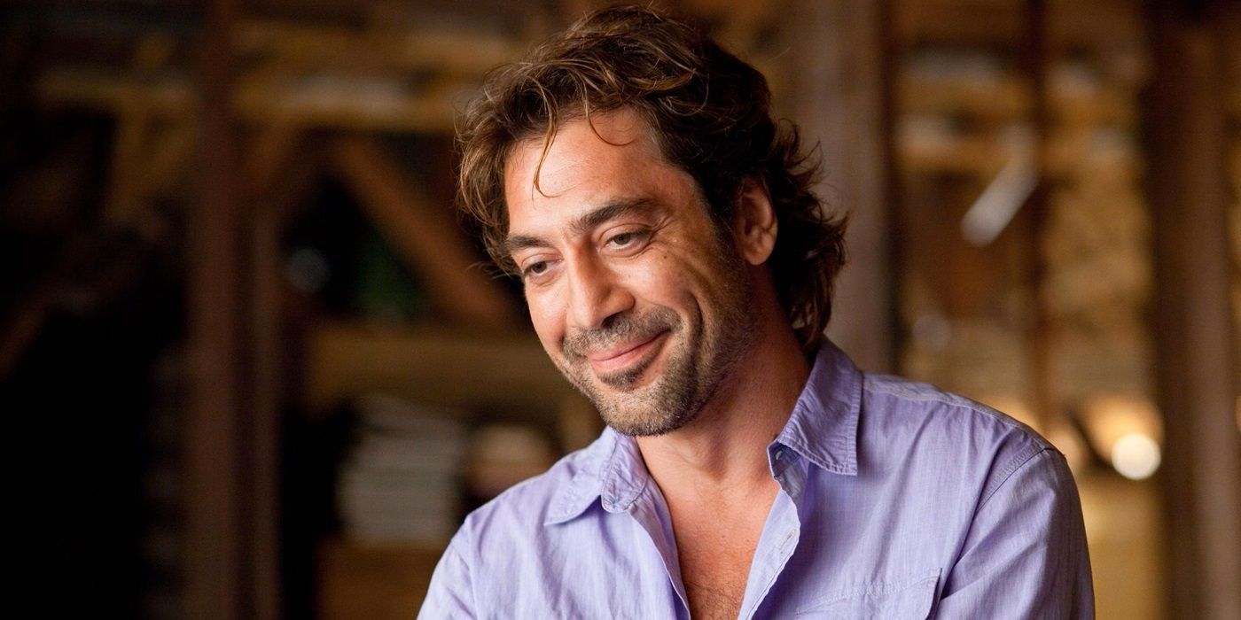 Javier Bardem as Felipe smiling at a person offscreen in Eat Pray Love 