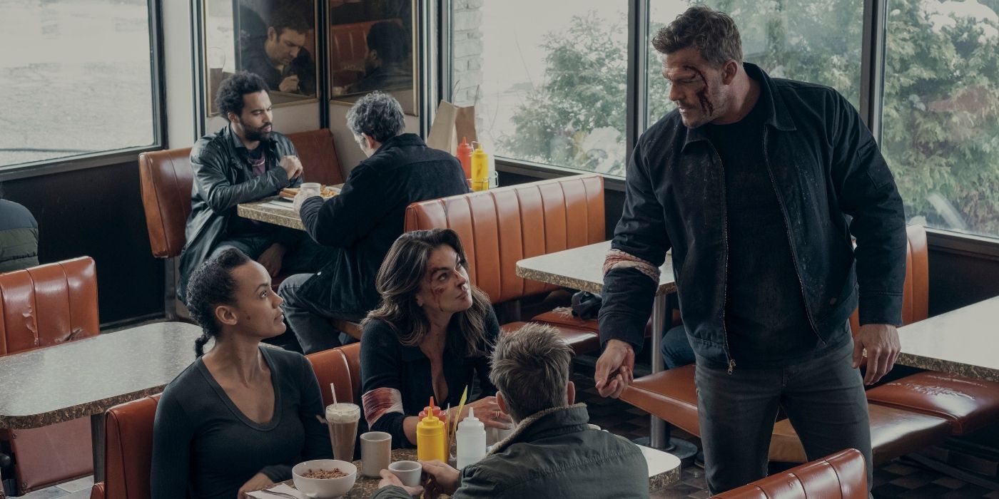 Reacher, Neagley, Dixon, and O'Donnell sitting in a diner in the Reacher Season 2 finale