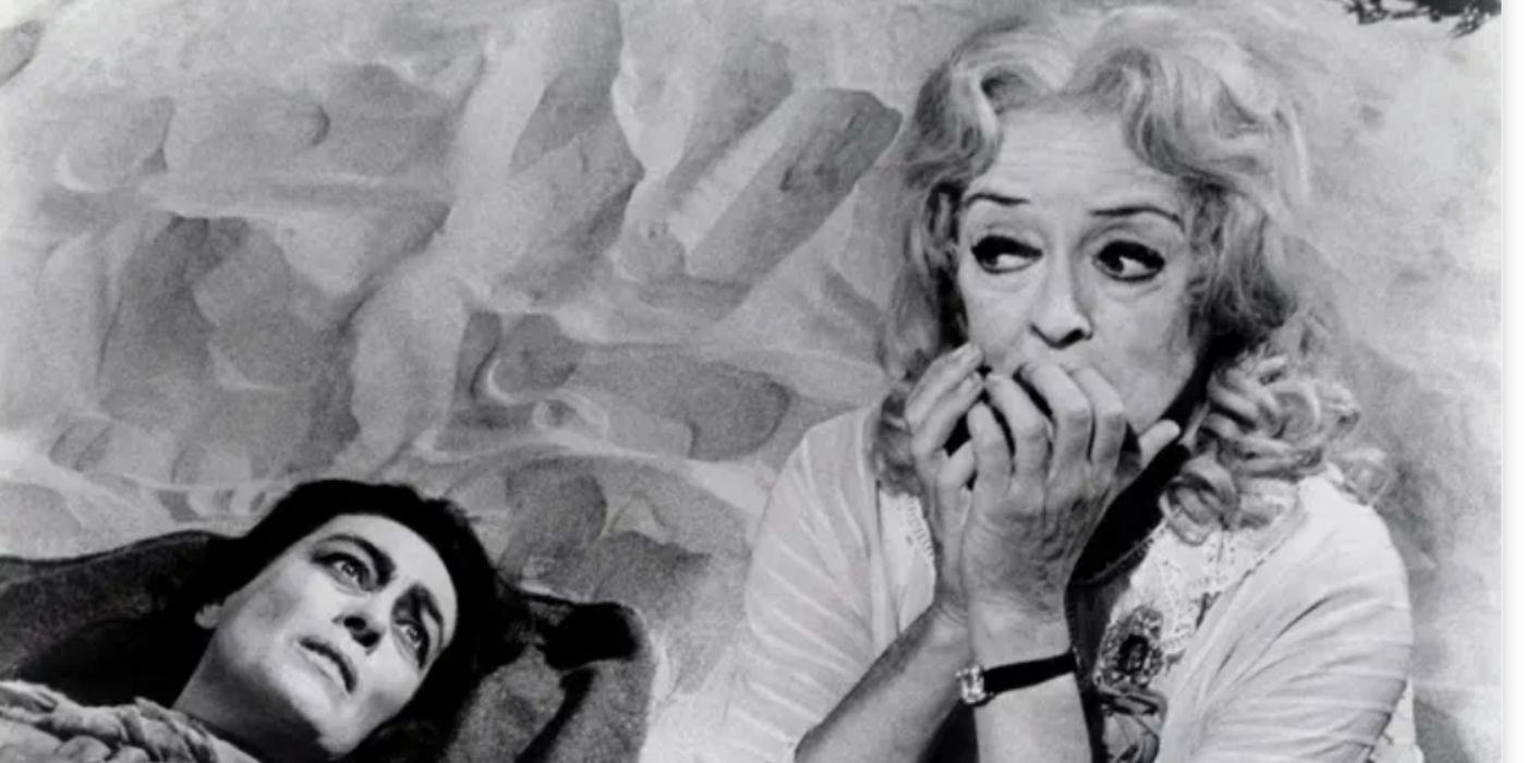 Bette Davis and Joan Crawford as Jane and Blanche Hudson on beach in 'Whatever Happened to Baby Jane?'