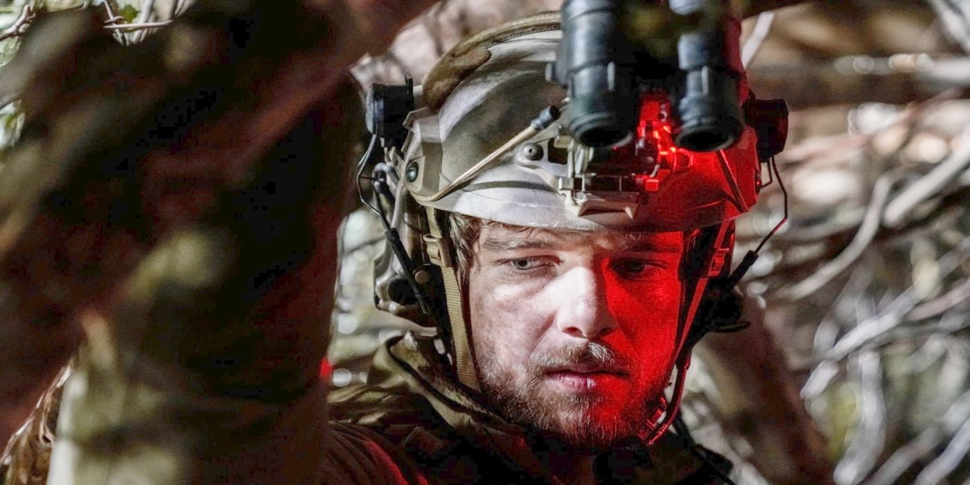 Max Thieriot in SEAL Team