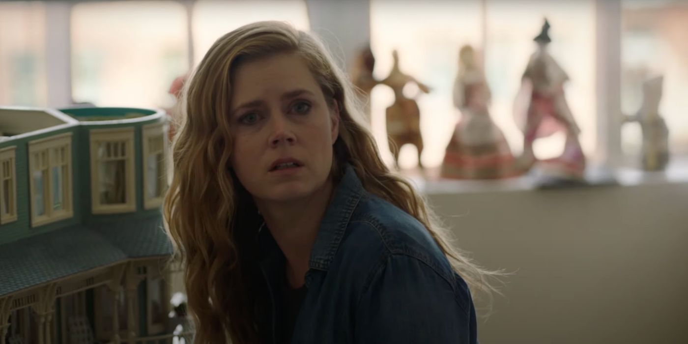 Camile Preaker has a confused look in HBO's 'Sharp Objects' (2018).