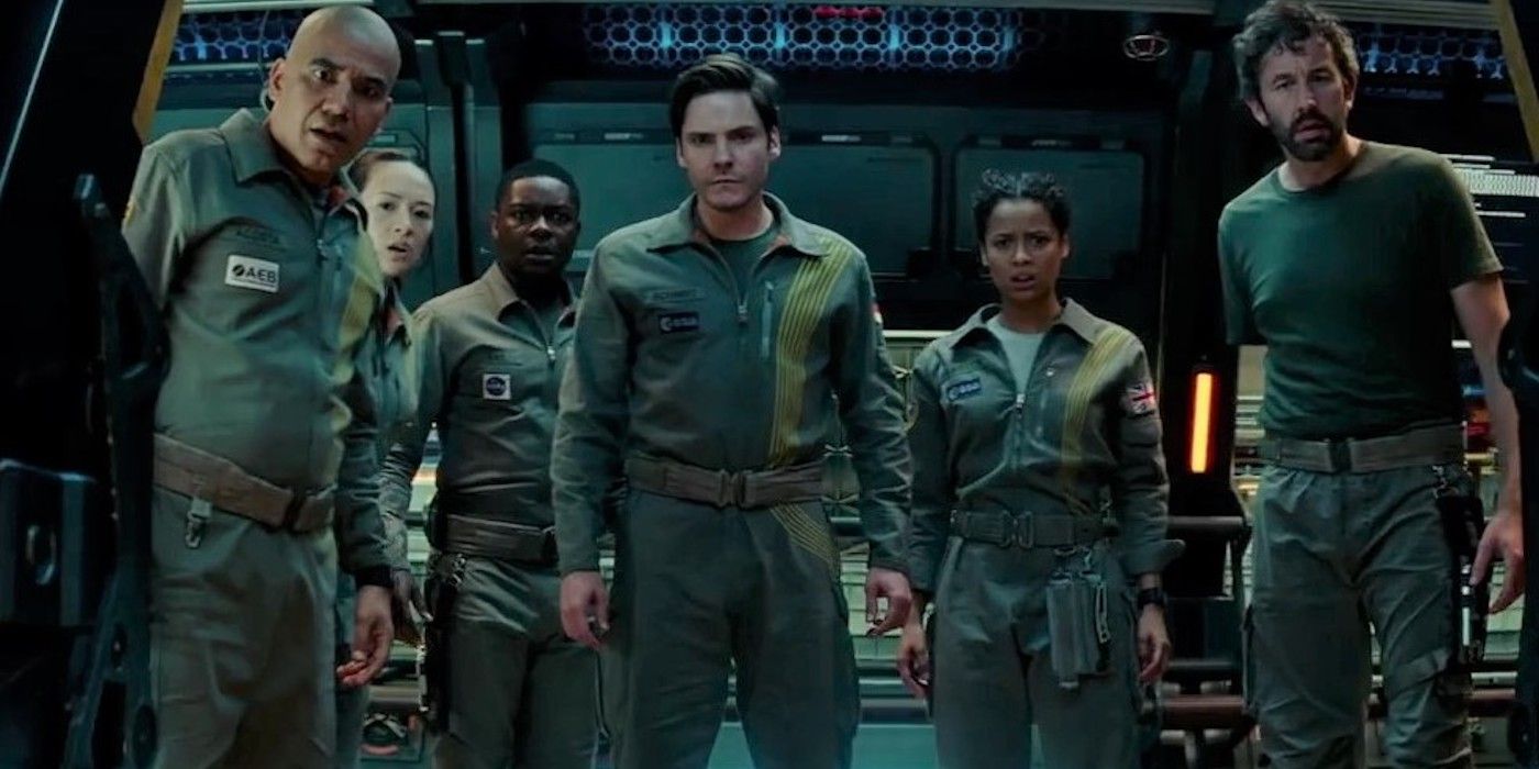 Daniel Bruhl as Ernst Schmidt, Gugulethu Mbatha-Raw Ava Hamilton, Chirs O'Dowd as Mundy, David Oyelowo as Kiel, John Ortiz as Monk Acosta in staring together in The Cloverfield Paradox