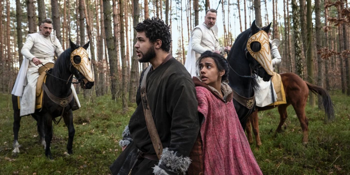Perrin and Egwene are surrounded by Whitecloaks