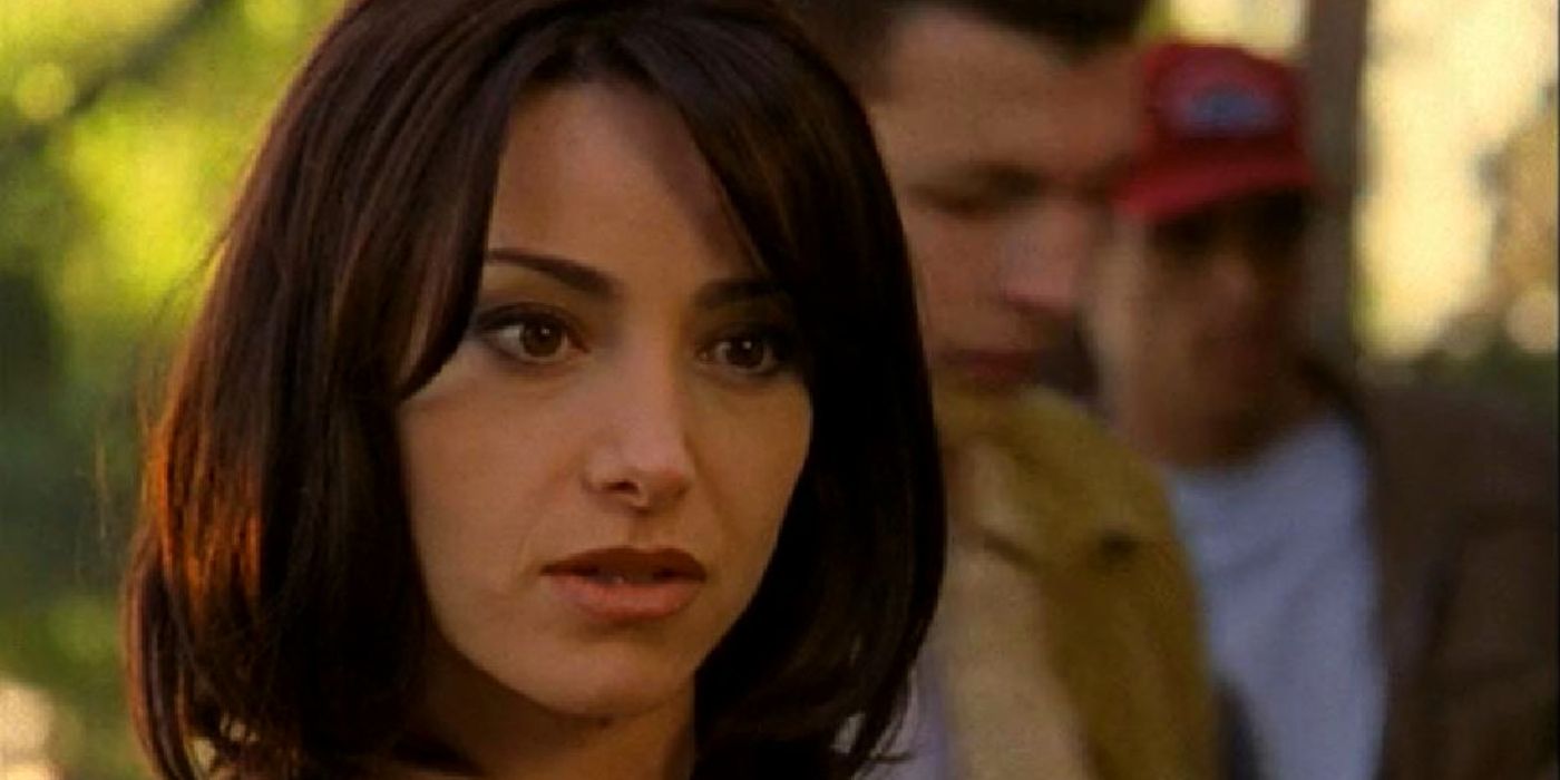 Robia LaMorte as Jenny Calendar, looking serious in Buffy the Vampire Slayer.
