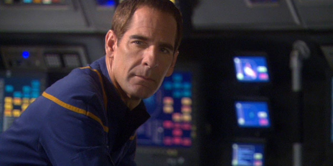 Captain Archer (Scott Bakula) in the bridge from 'Star Trek: Enterprise'