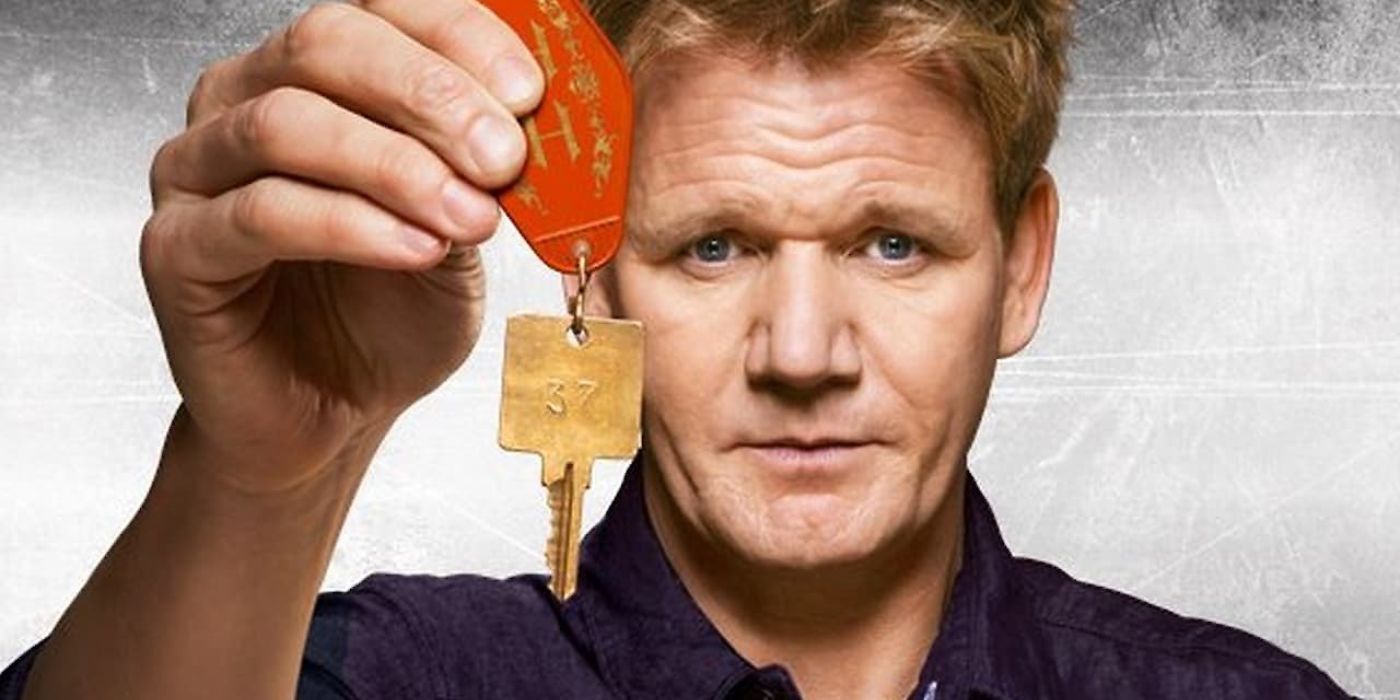 Gordon holds the keys to a hotel room