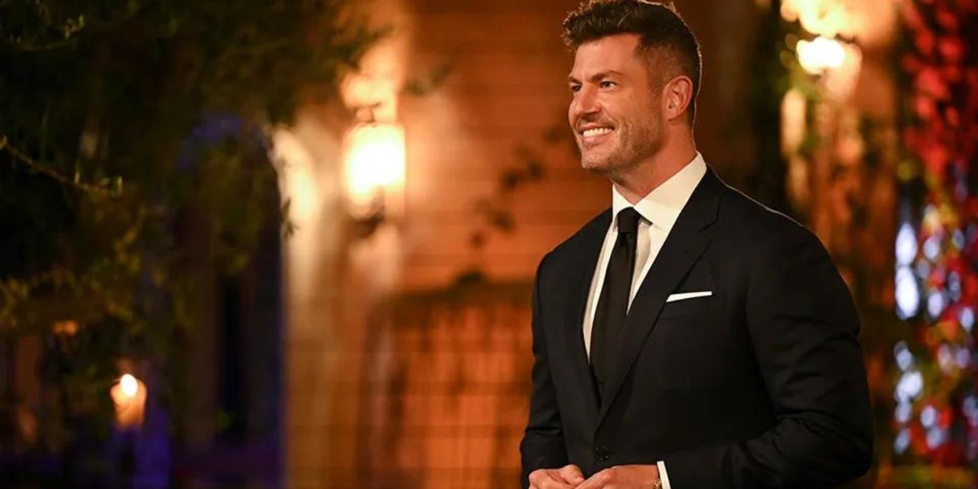 Jesse Palmer smiling as the host of 'The Bachelor.'