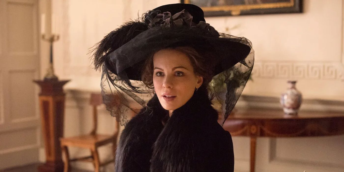 Lady Susan Vernon, played by Kate Beckinsale, sitting in Love and Friendship.