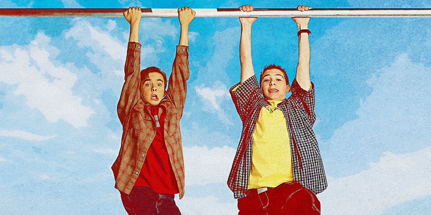Frankie Muniz and Justin Berfield from 'Malcolm and the Middle' swinging from a pullup bar