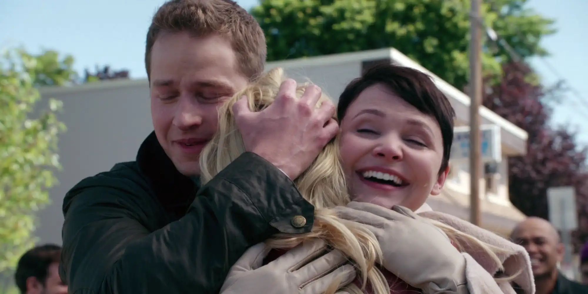 Emma reuniting with Snow White and Prince Charming