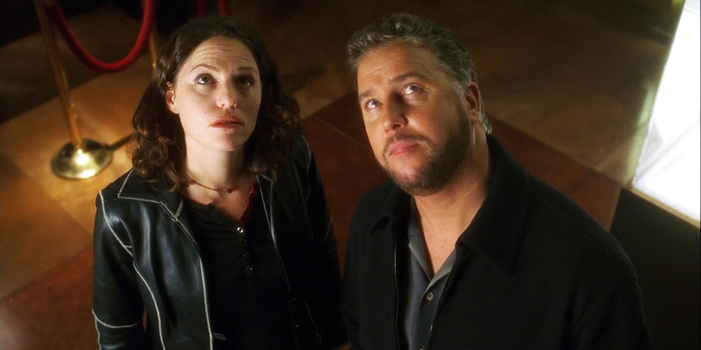 Sara-Sidle-Gil-Grissom-CSI-Looking-Up