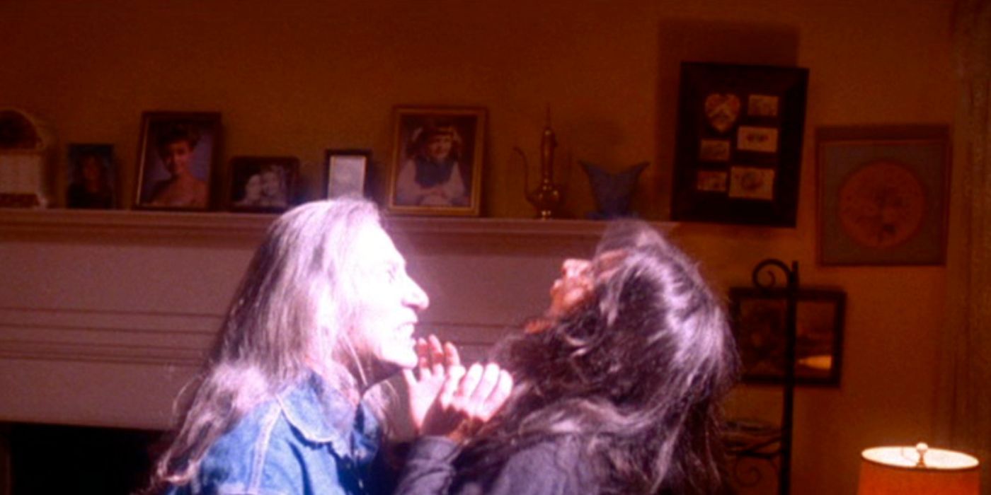 Frank Silva and Sheryl Lee as BOB and Maddy Ferguson screaming in living room in 'Twin Peaks'