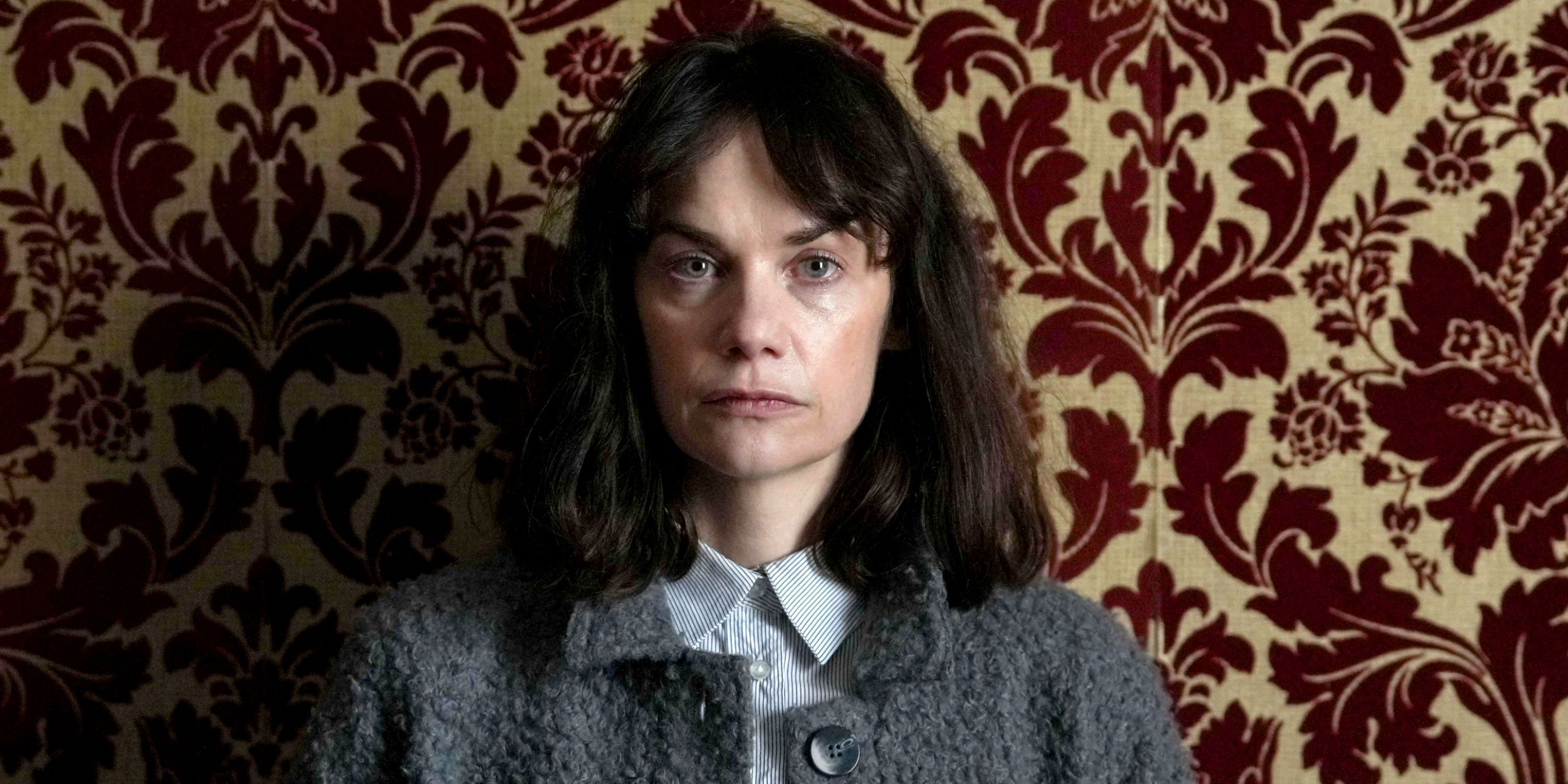 Ruth Wilson as Lorna Brady in Episode 3 of The Woman in the Wall