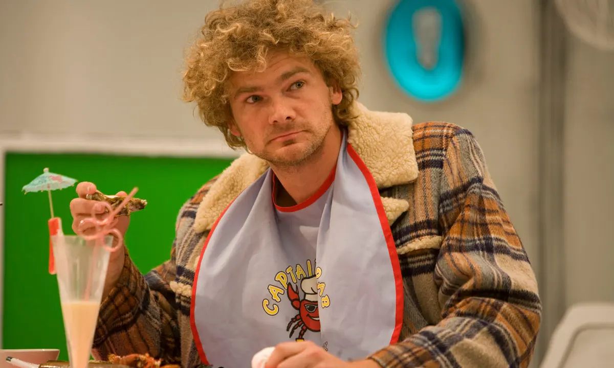 Simon Farnaby en La liebre y el toro