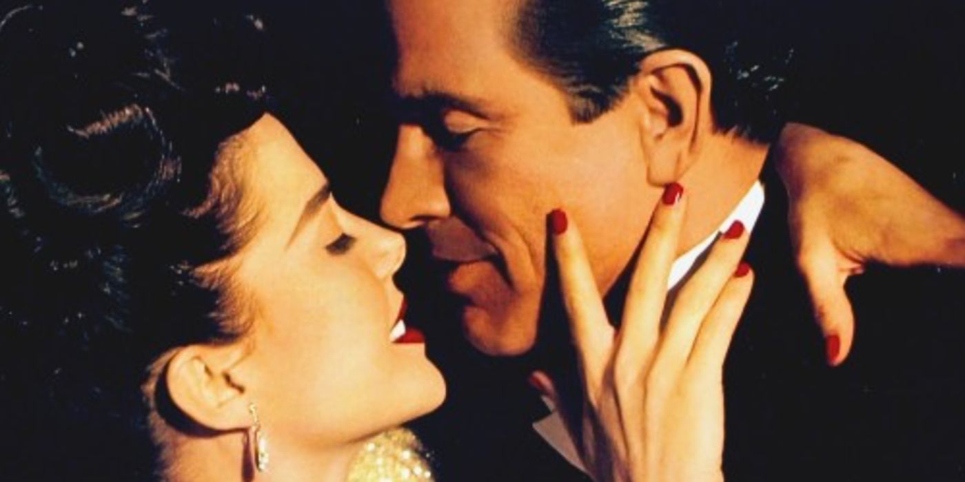 Annette Bening and Warren Beatty embrace in Bugsy.