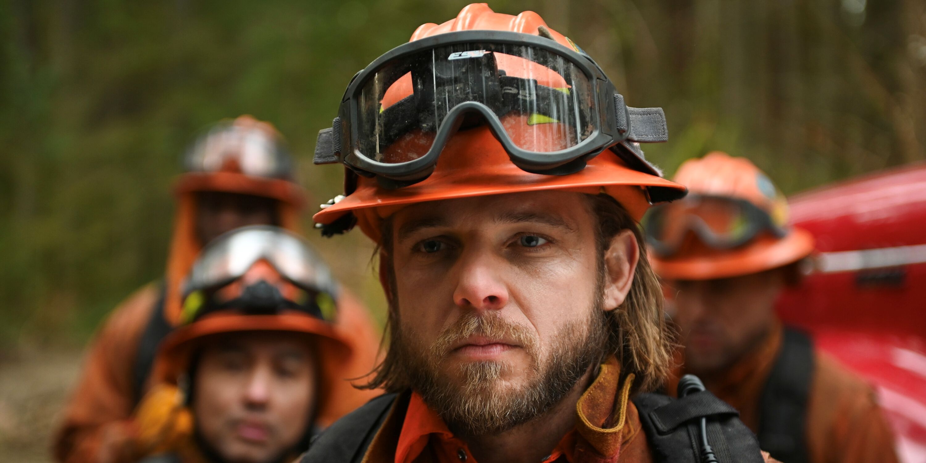 Max Thieriot como Bode Leone en la temporada 2 de CBS Fire Nation