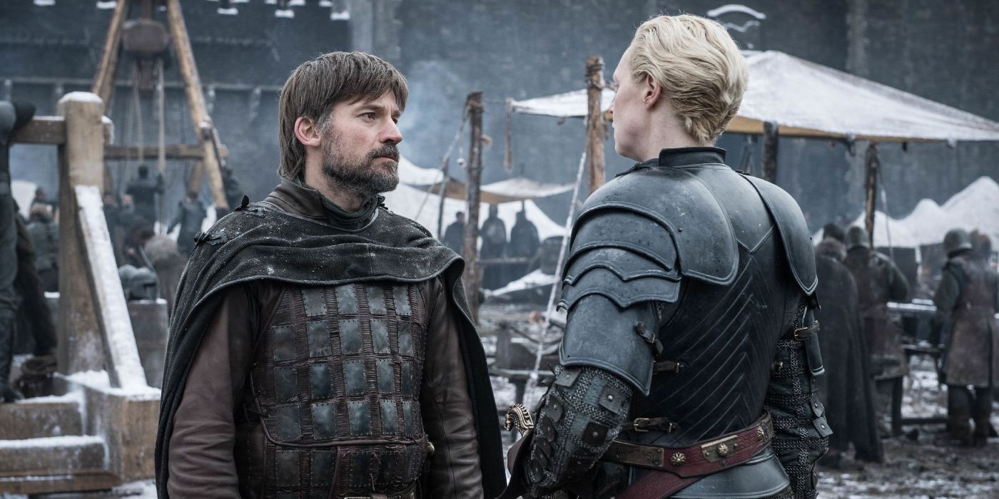 Jaime Lannister (Nikolaj Coaster-Waldau) and Brienne (Gwendoline Christie) reunite in Winterfell before the battle against the White Walkers.