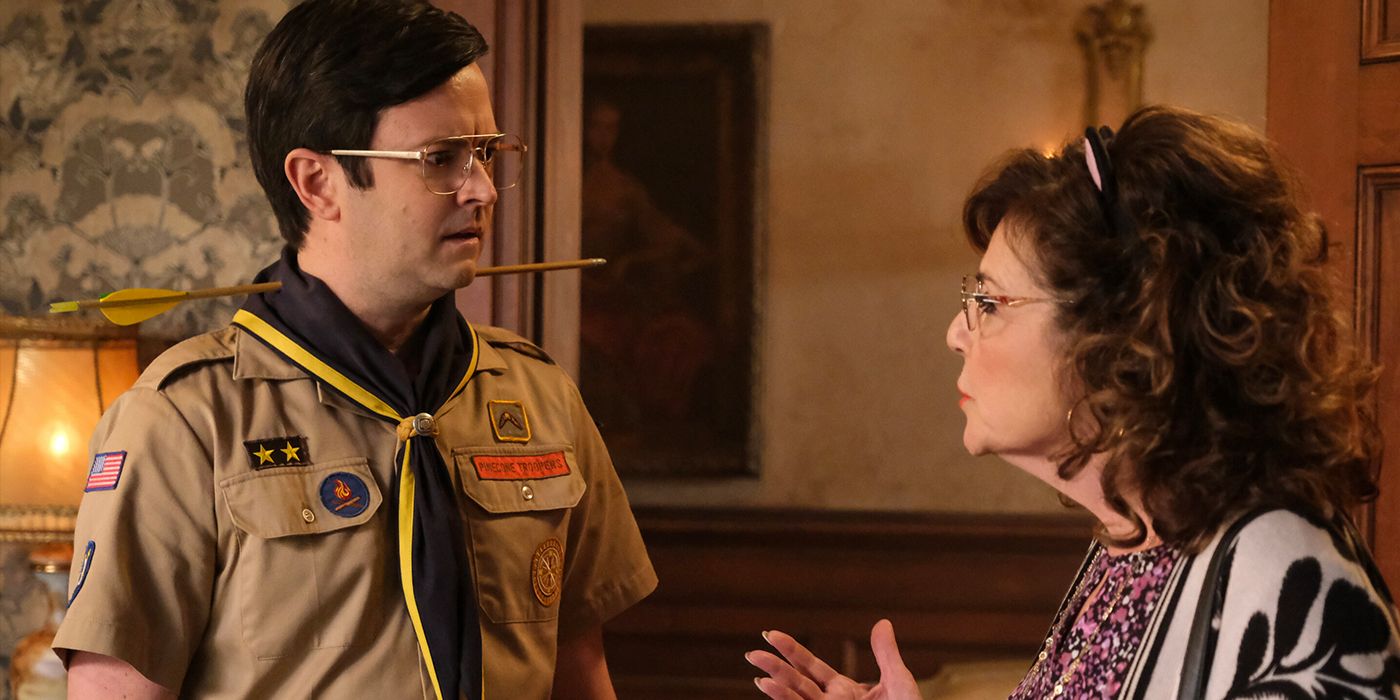 Pete talks to his wife Carol in a scene from Ghosts Season 3.
