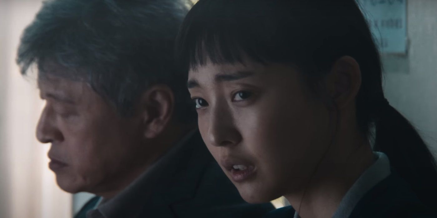 Jeon So Nee looking emotional in Parasyte: The Grey