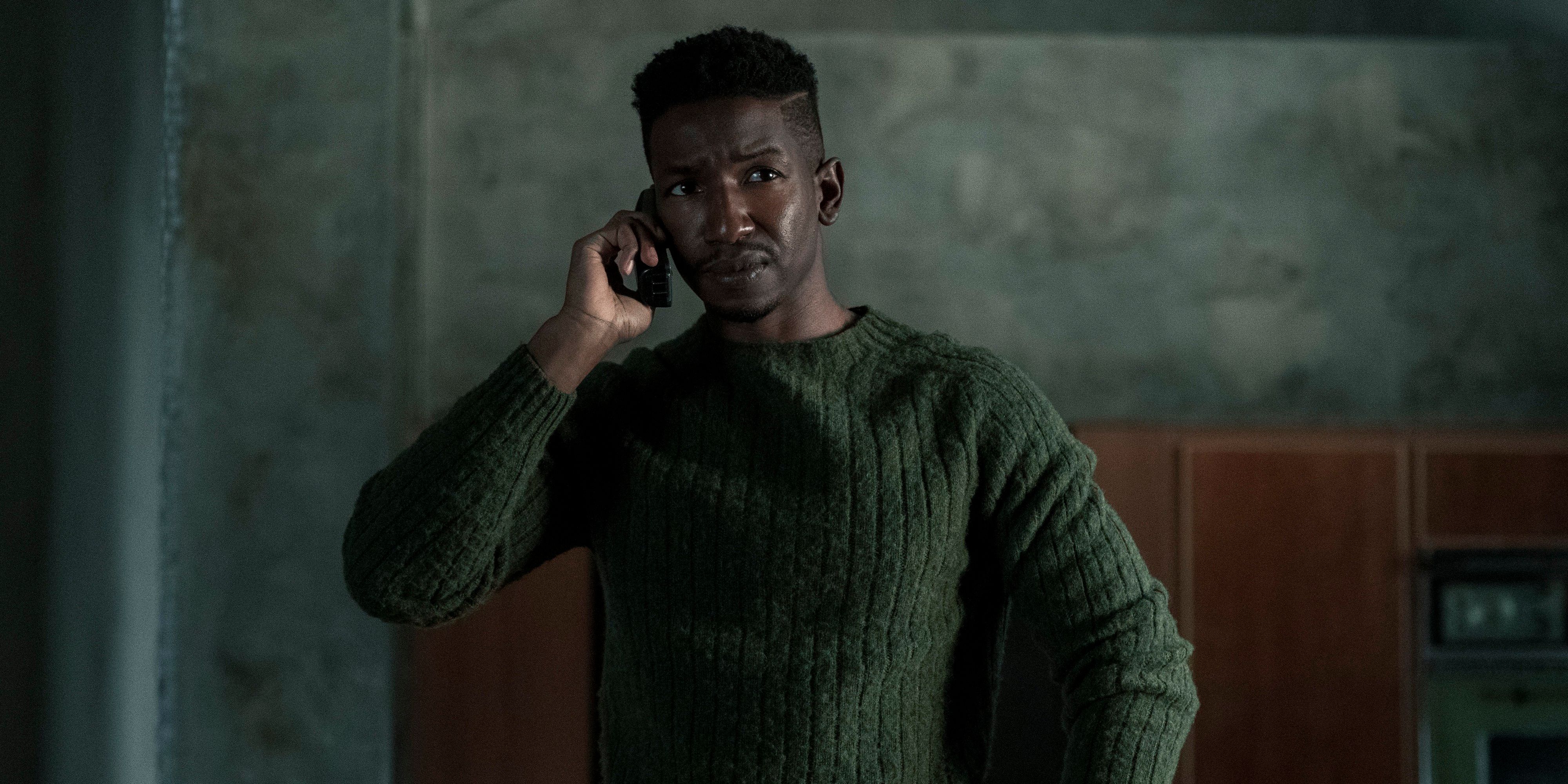 Mamoudou Athie as Dan Turner in Archive 81