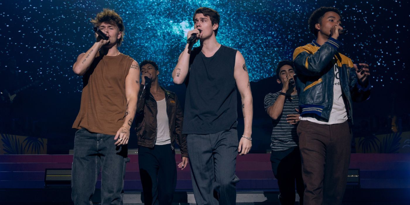 Viktor White, Nicholas Galitzine, Jordan Aaron Hall, Jaiden Anthony & Raymond Cham Jr sing on stage