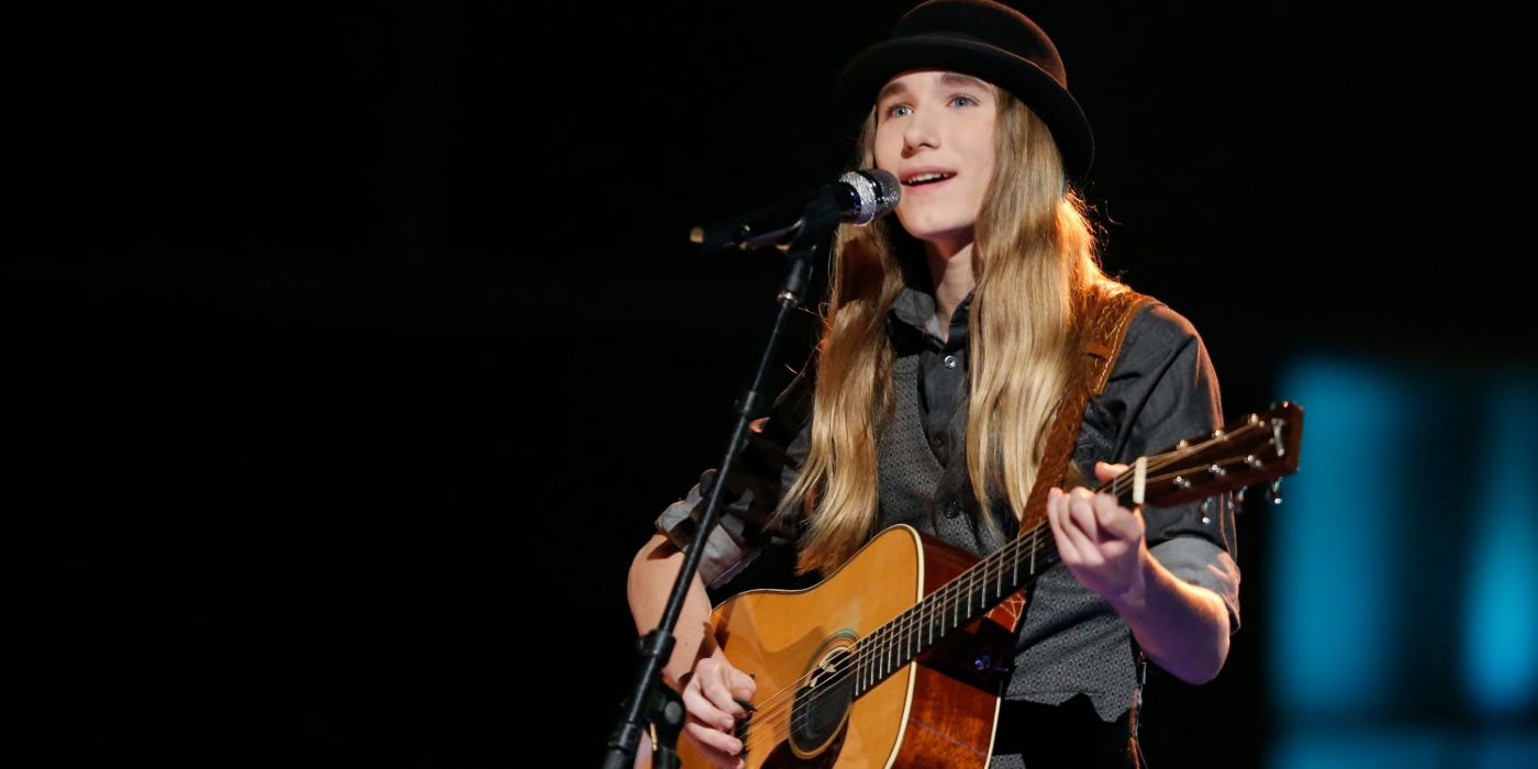 Sawyer Fredericks in Season 8 of 'The Voice' singing and playing guitar