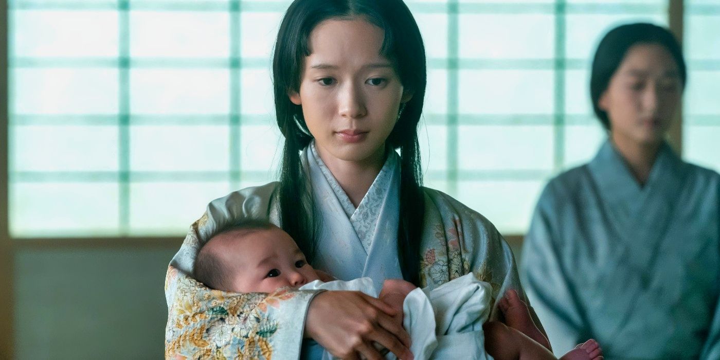 Moeka Hoshi as Lady Fuji holding her baby in Episode 1 of Shogun