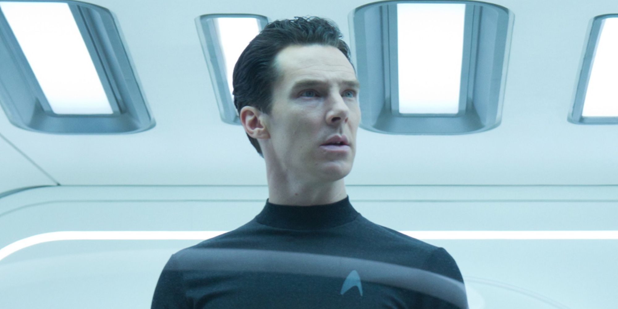 Khan behind a glass wall in Star Trek Into Darkness - 2013