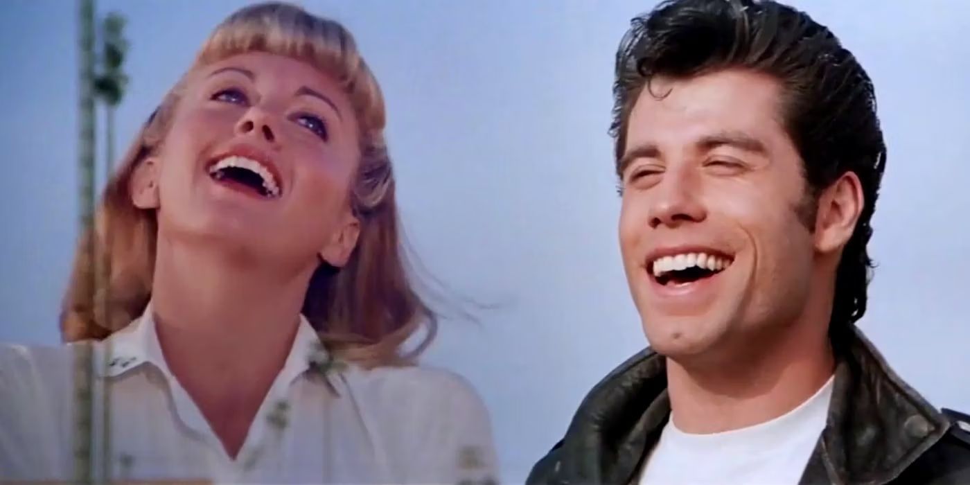 Danny (right) and Sandy (left) sing together in a split-screen in Grease